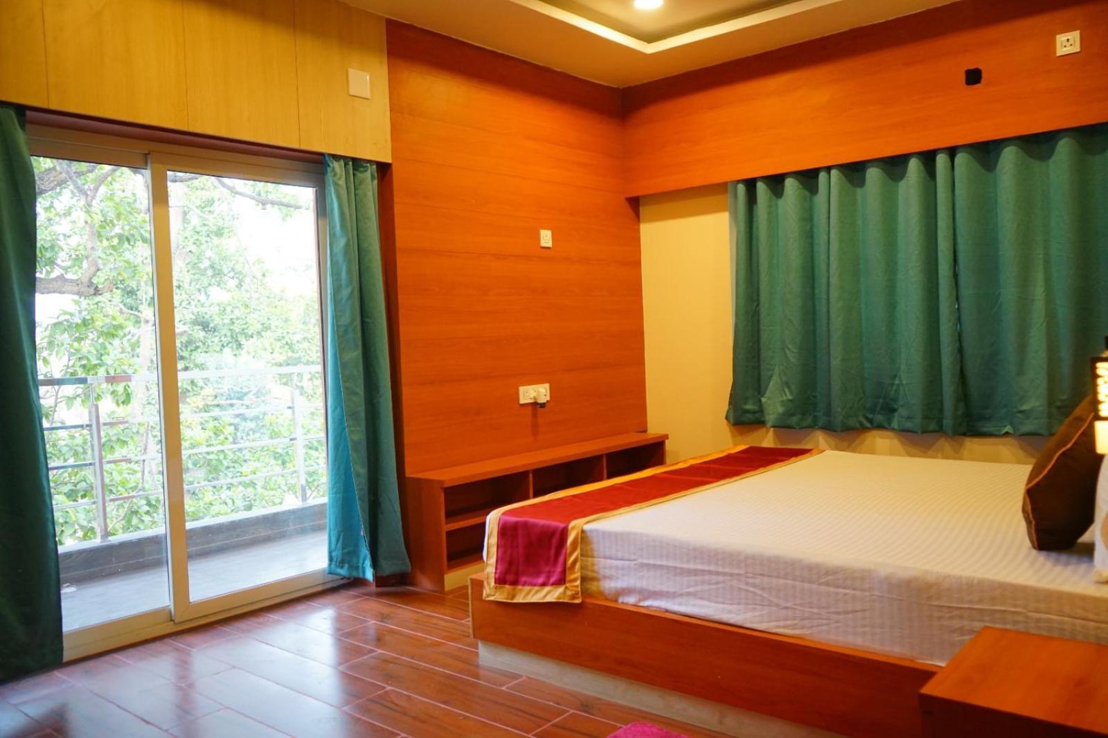 Subarnarekha Inn Jhargram Buitenkant foto