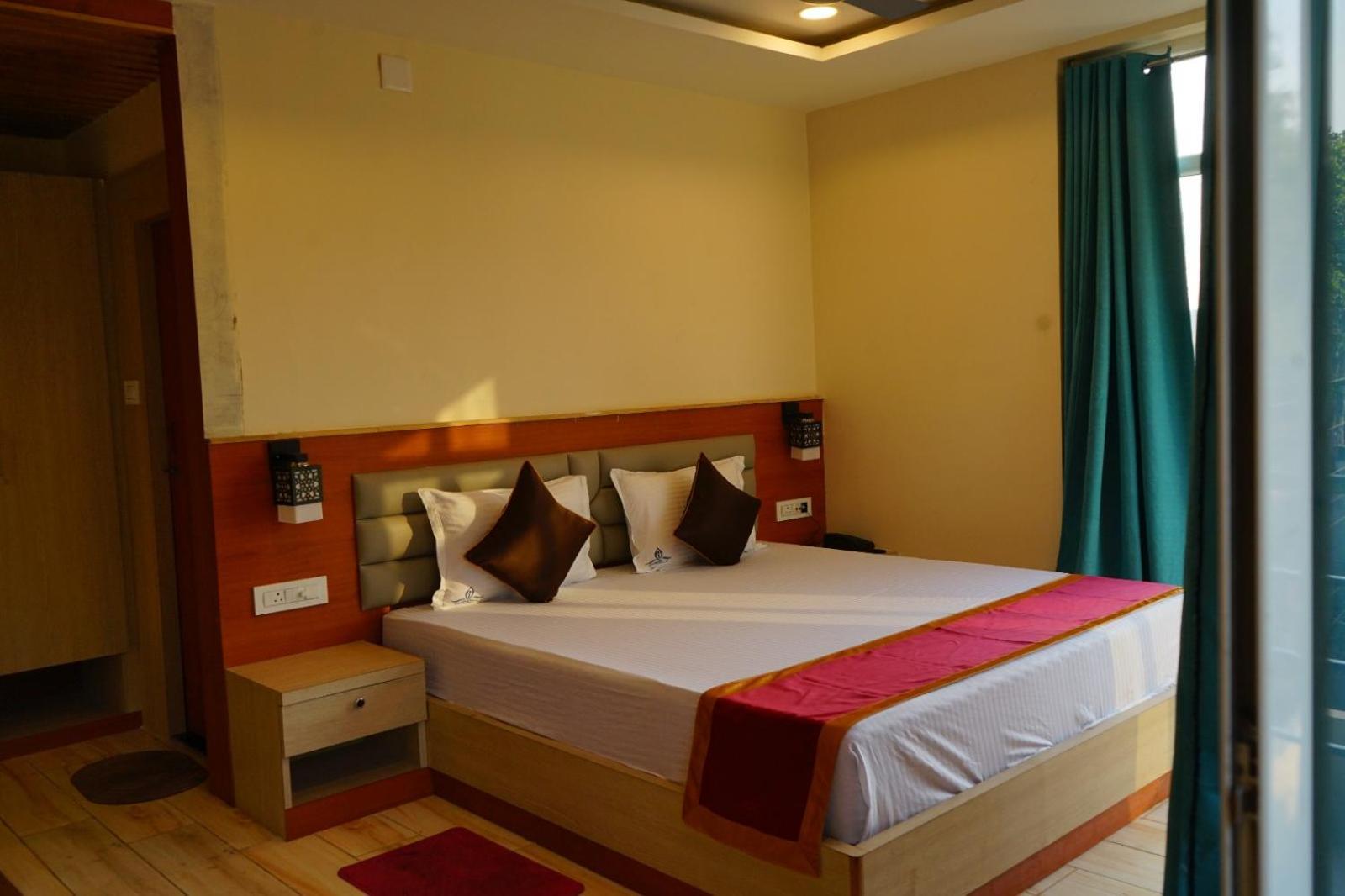 Subarnarekha Inn Jhargram Buitenkant foto